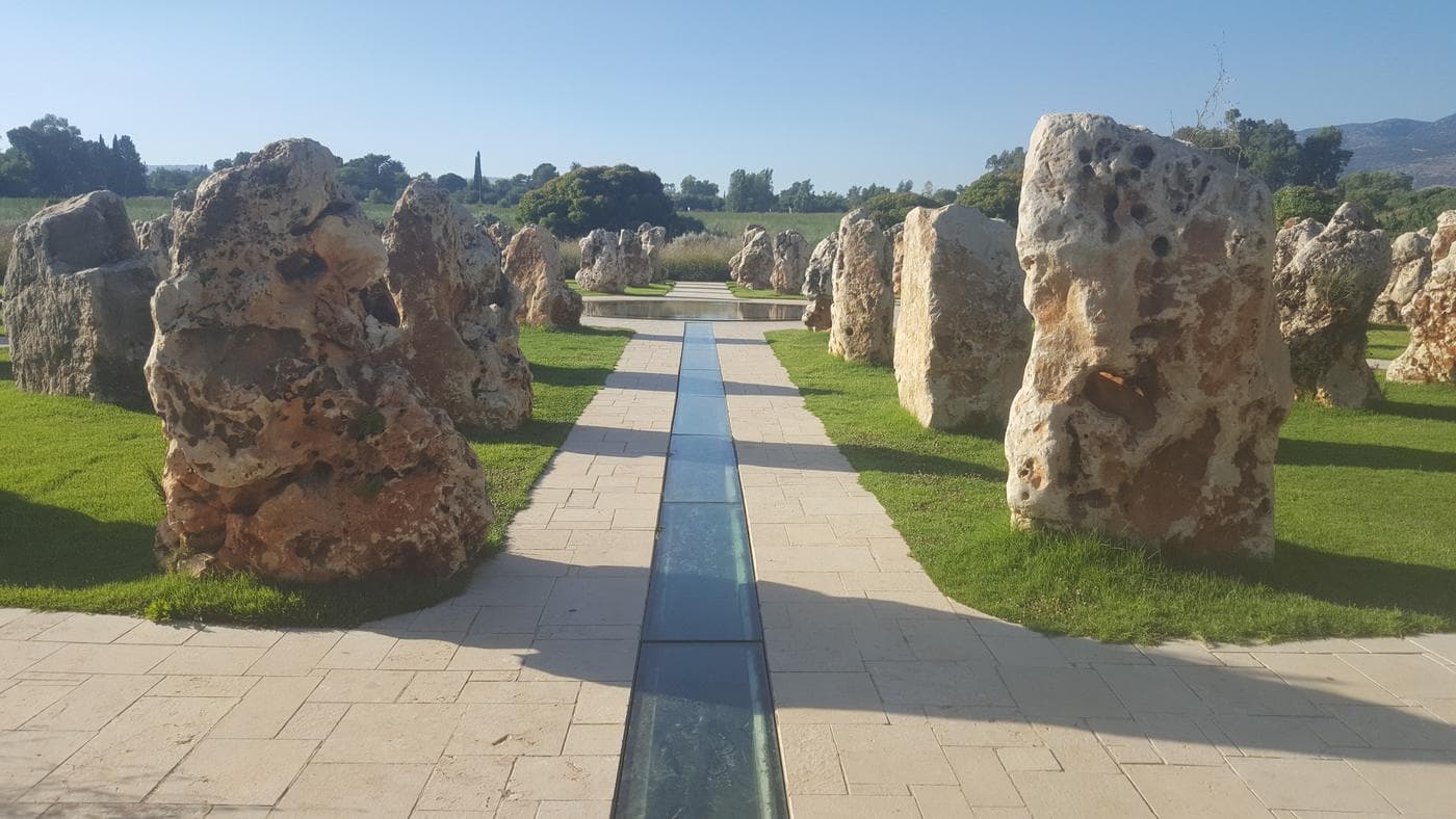 אנדרטת אסון המסוקים - תמונה 3